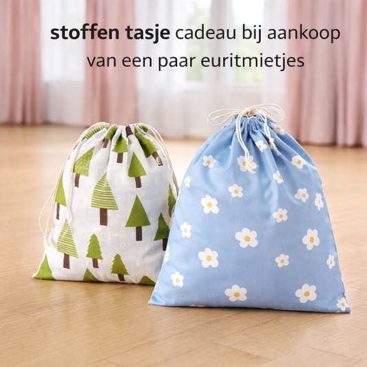 Witte euritmieschoenen van katoen met rubberzool, voor de euritmieles - Waldorf Winkel